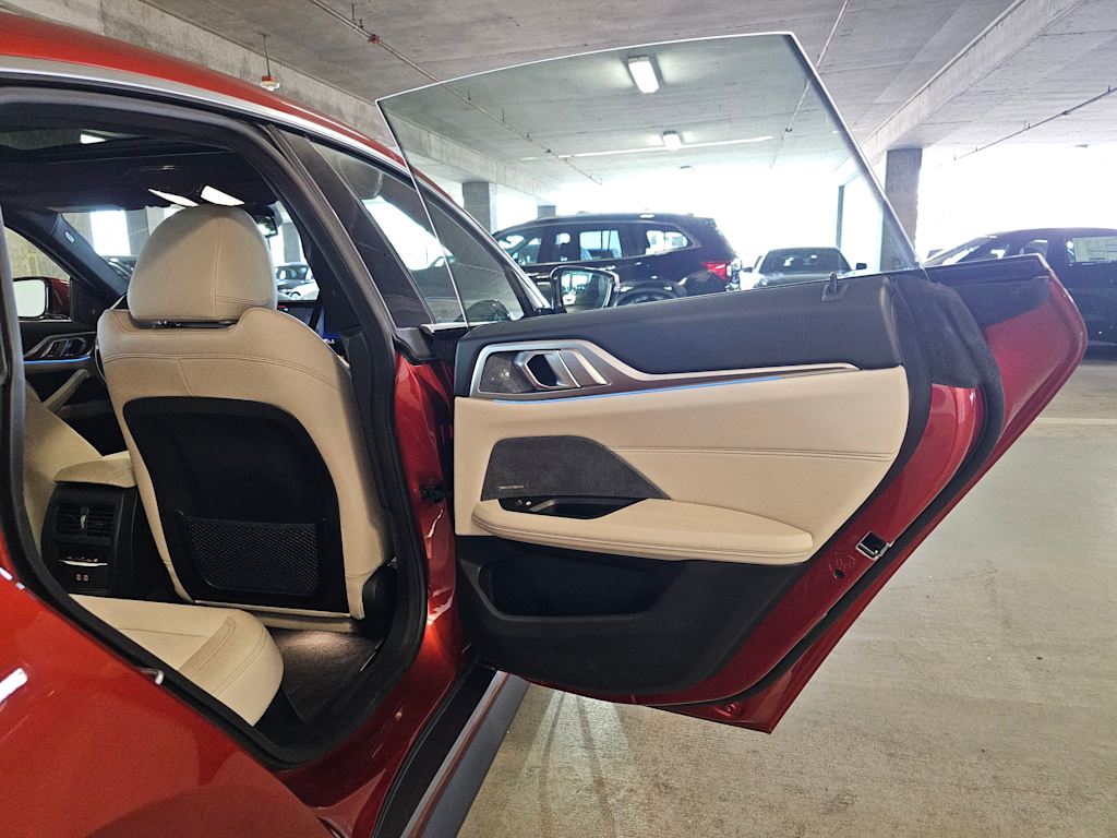 Thumbnail: 2023 BMW i4 - 32