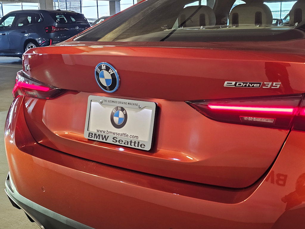 Thumbnail: 2023 BMW i4 - 21