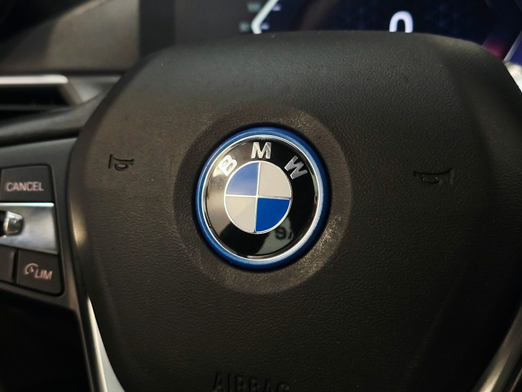 Thumbnail: 2023 BMW i4 - 28