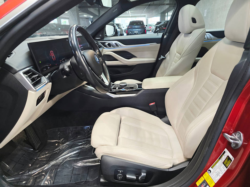 Thumbnail: 2023 BMW i4 - 10