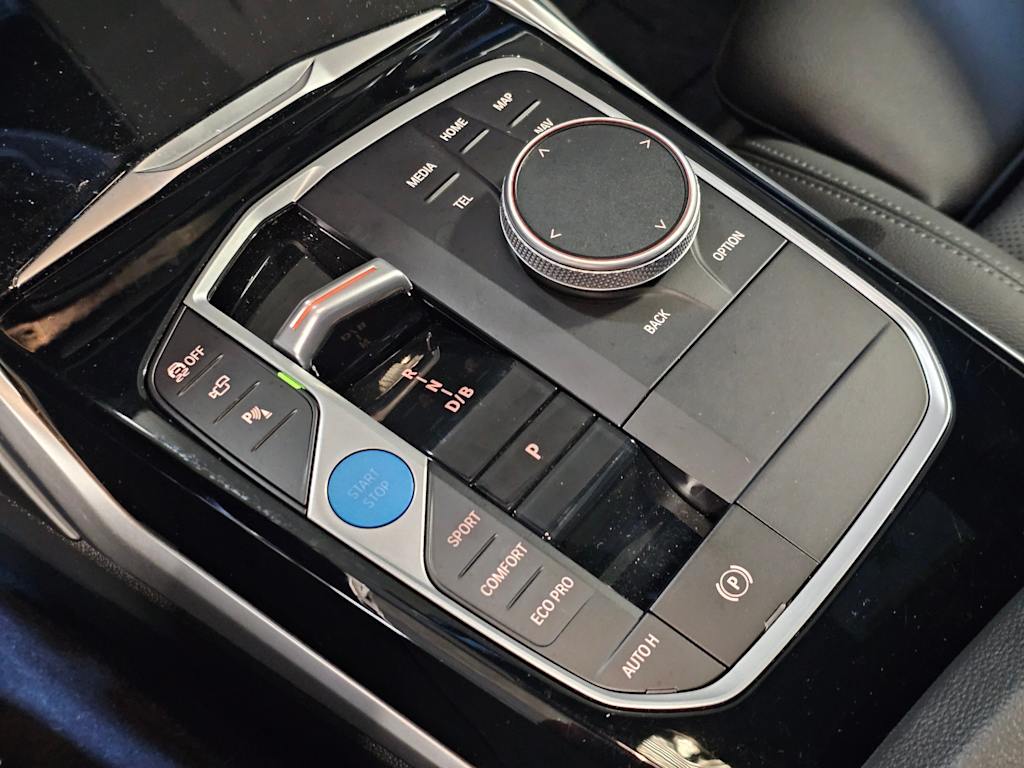 Thumbnail: 2023 BMW i4 - 16