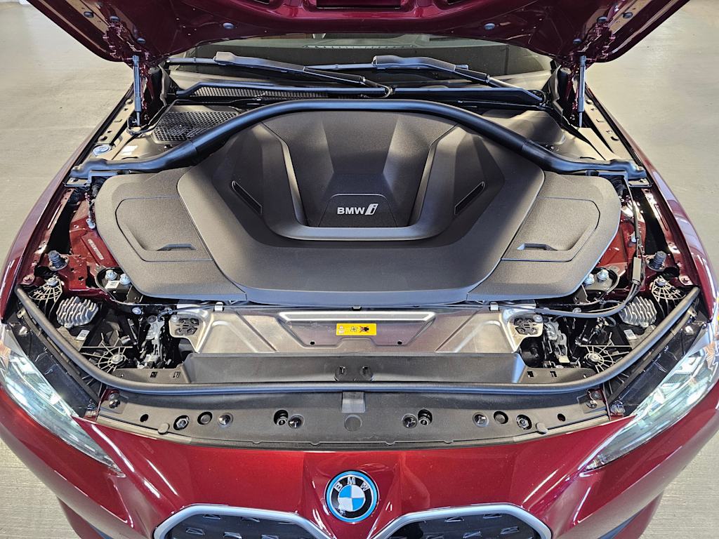 Thumbnail: 2023 BMW i4 - 8