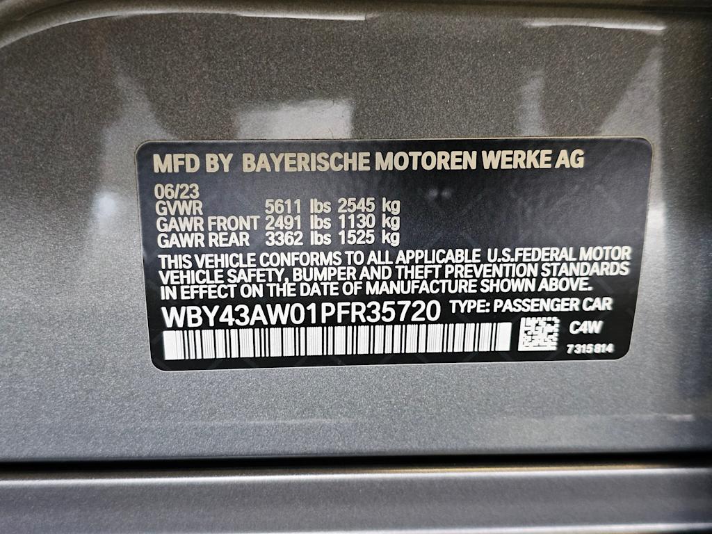 Thumbnail: 2023 BMW i4 - 20