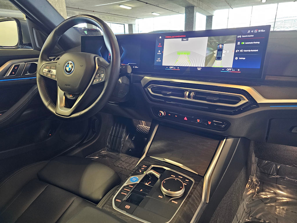 Thumbnail: 2023 BMW i4 - 14