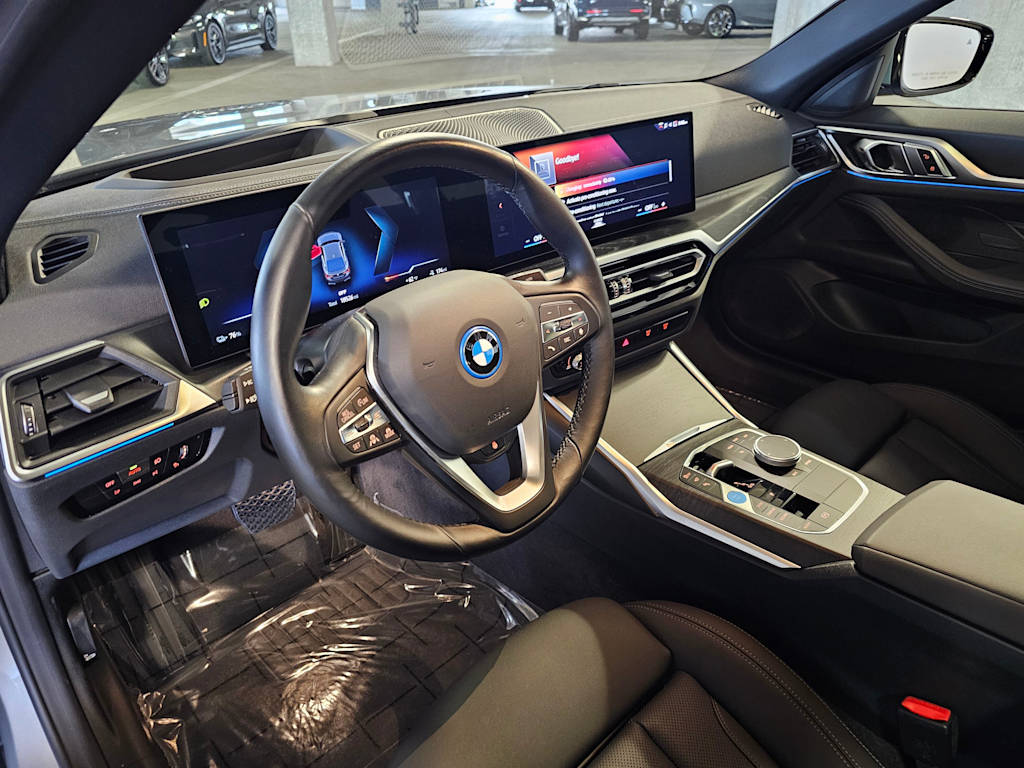 Thumbnail: 2023 BMW i4 - 2