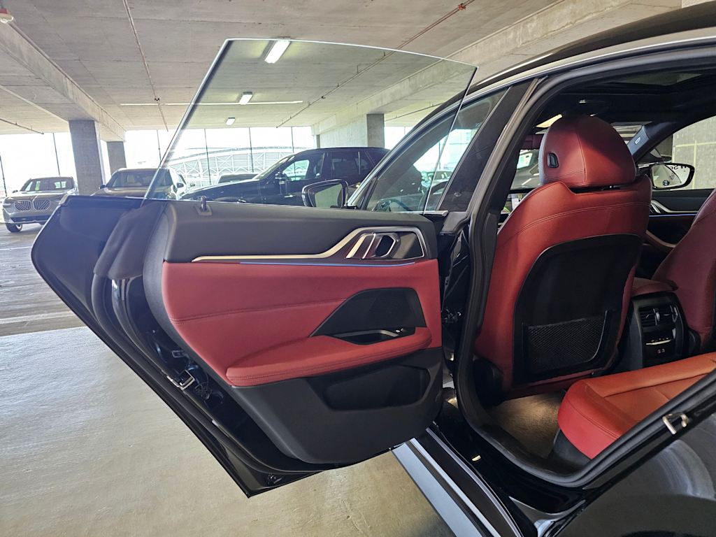 Thumbnail: 2023 BMW i4 - 32