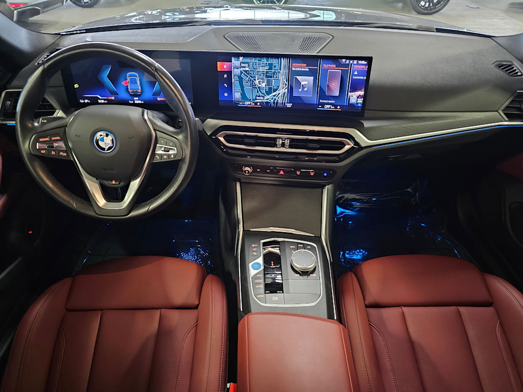 Thumbnail: 2023 BMW i4 - 9