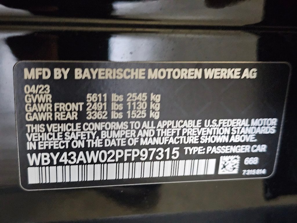 Thumbnail: 2023 BMW i4 - 19