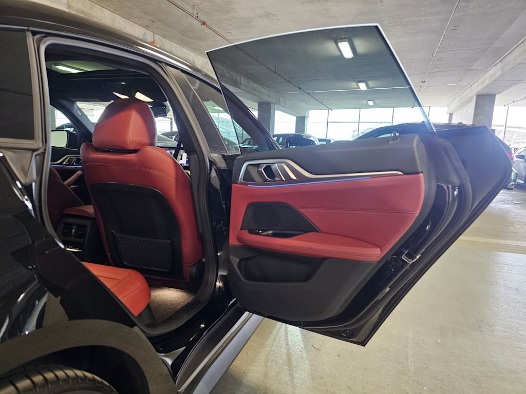 Thumbnail: 2023 BMW i4 - 32