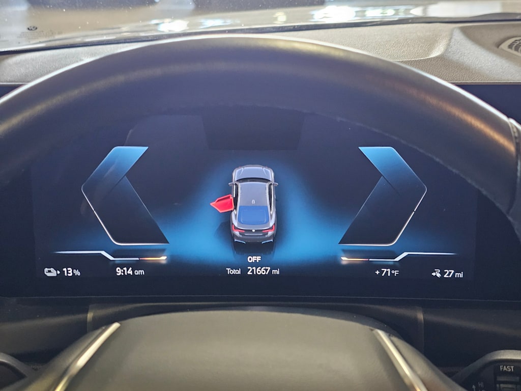 Thumbnail: 2023 BMW i4 - 18