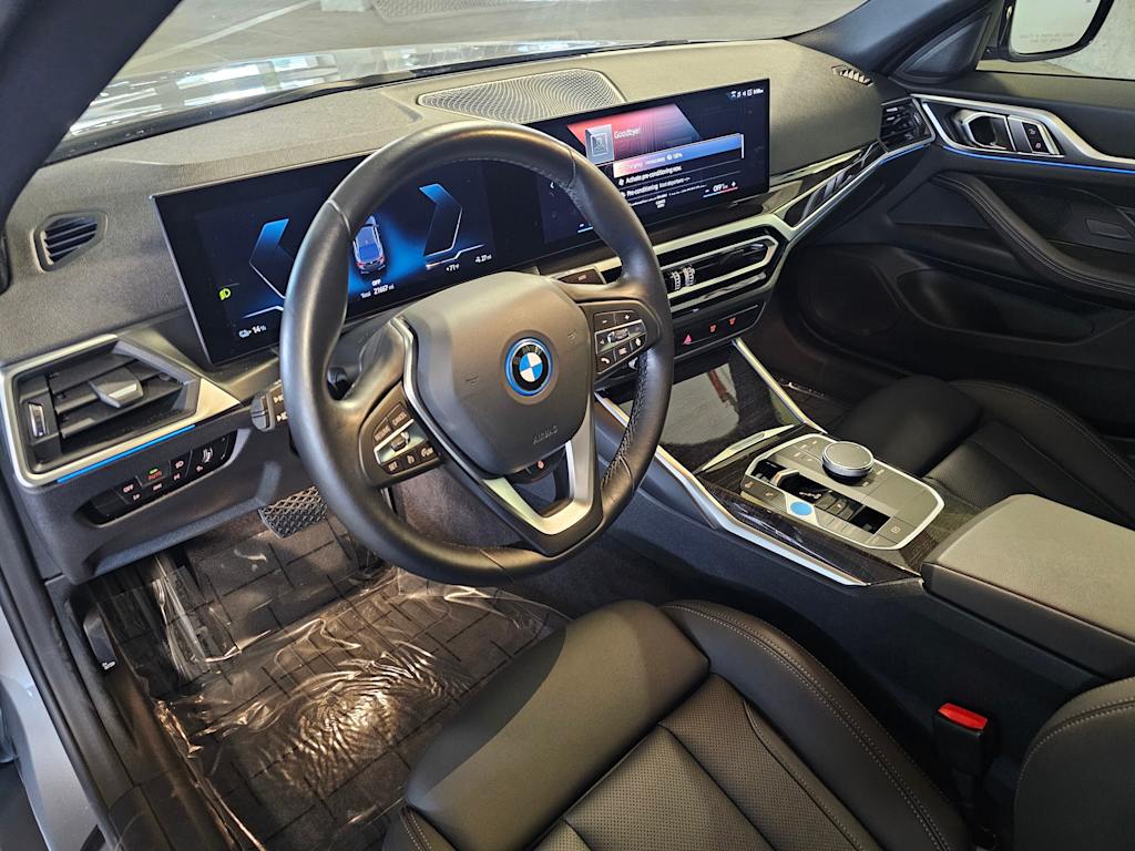 Thumbnail: 2023 BMW i4 - 2