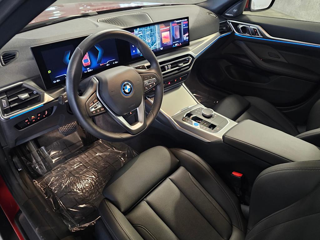 Thumbnail: 2023 BMW i4 - 2