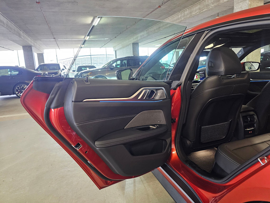 Thumbnail: 2023 BMW i4 - 32