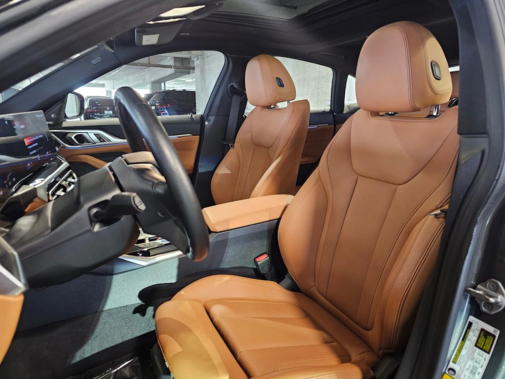 Thumbnail: 2023 BMW i4 - 10