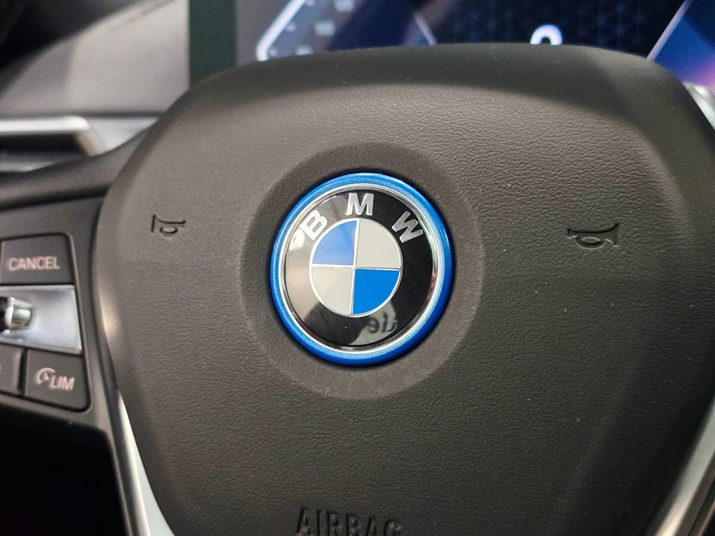 Thumbnail: 2023 BMW i4 - 31