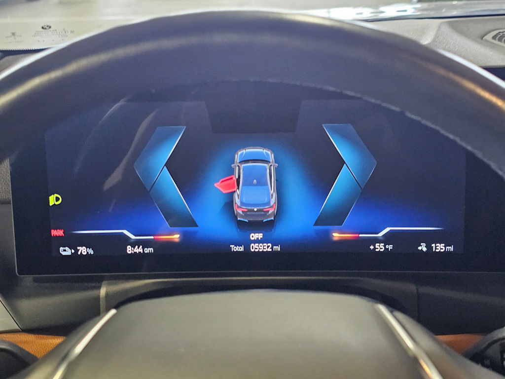 Thumbnail: 2023 BMW i4 - 18