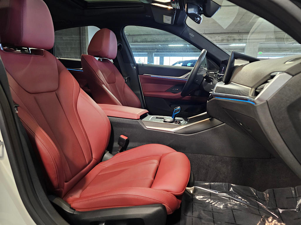 Thumbnail: 2023 BMW i4 - 42
