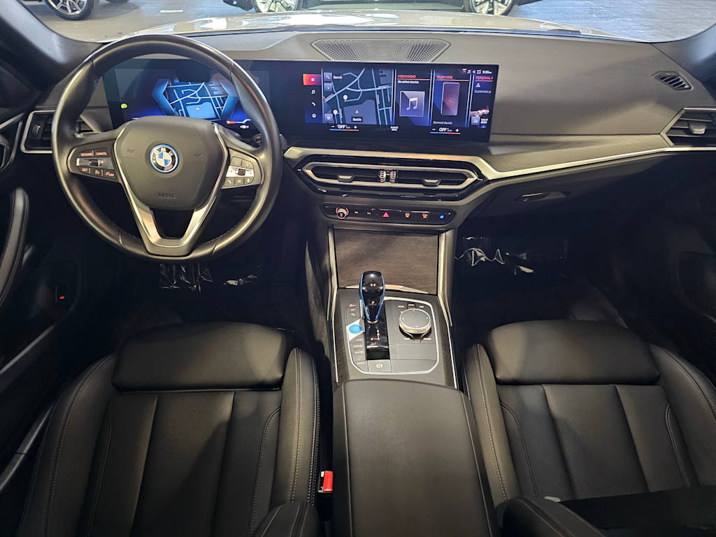 Thumbnail: 2023 BMW i4 - 9