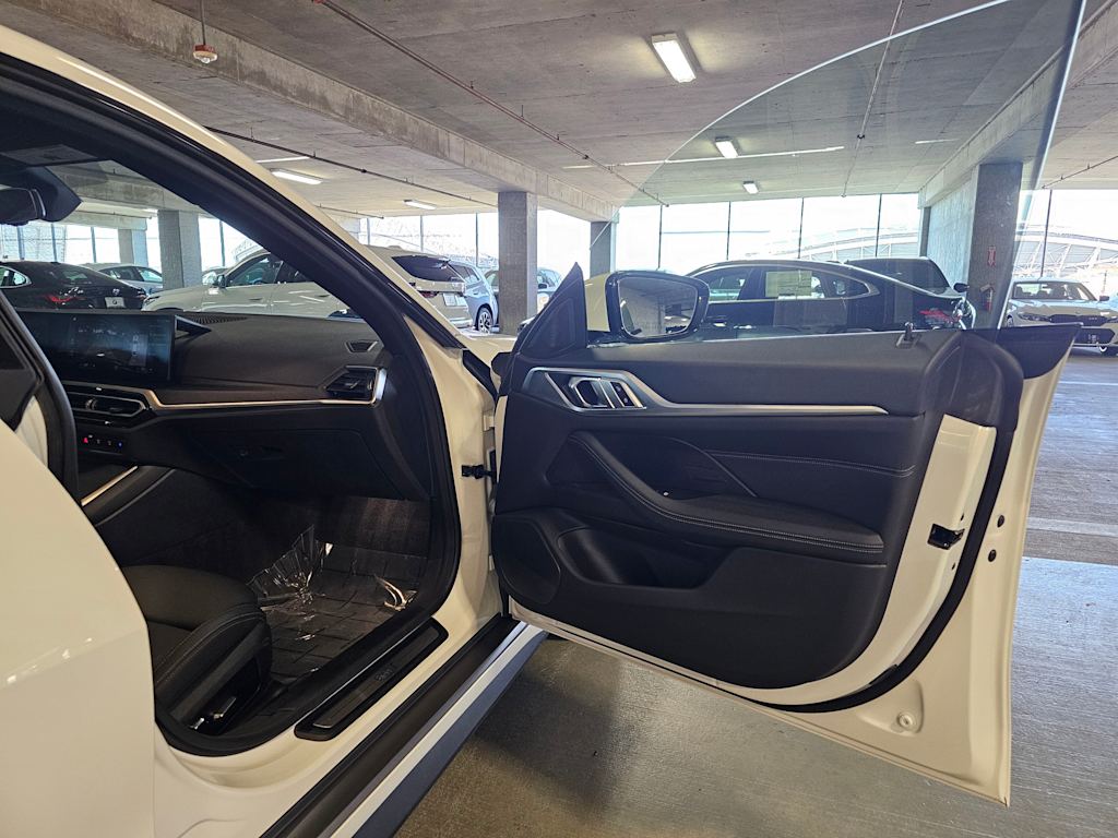 Thumbnail: 2023 BMW i4 - 41