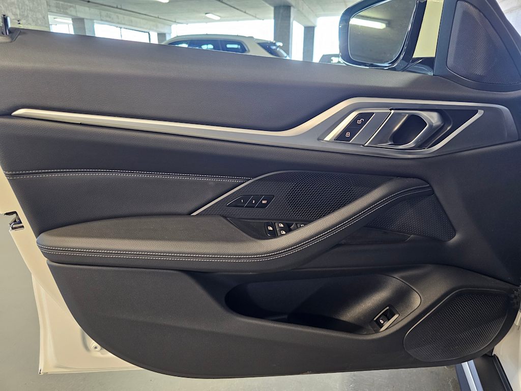 Thumbnail: 2023 BMW i4 - 35