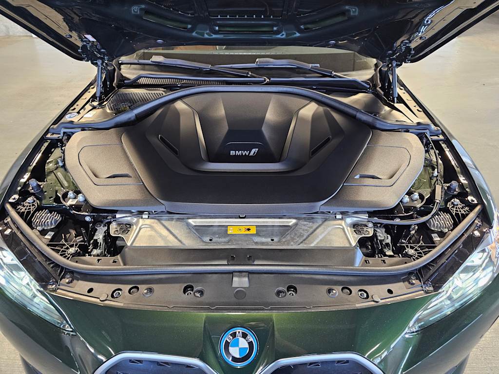 Thumbnail: 2023 BMW i4 - 8