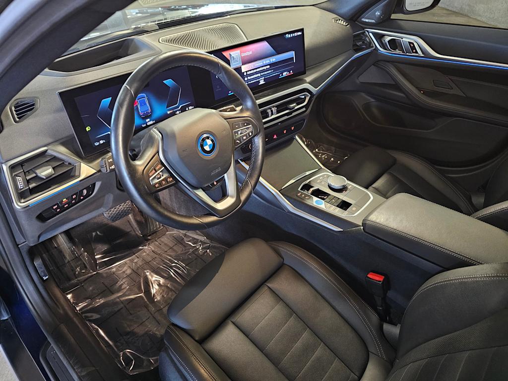 Thumbnail: 2023 BMW i4 - 2