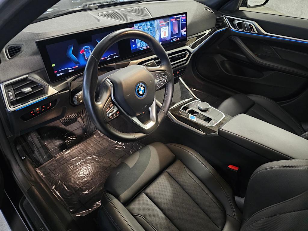Thumbnail: 2023 BMW i4 - 2