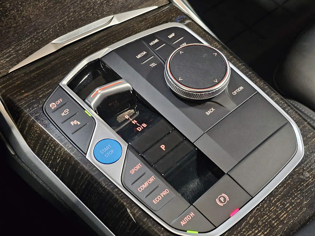 Thumbnail: 2023 BMW i4 - 16