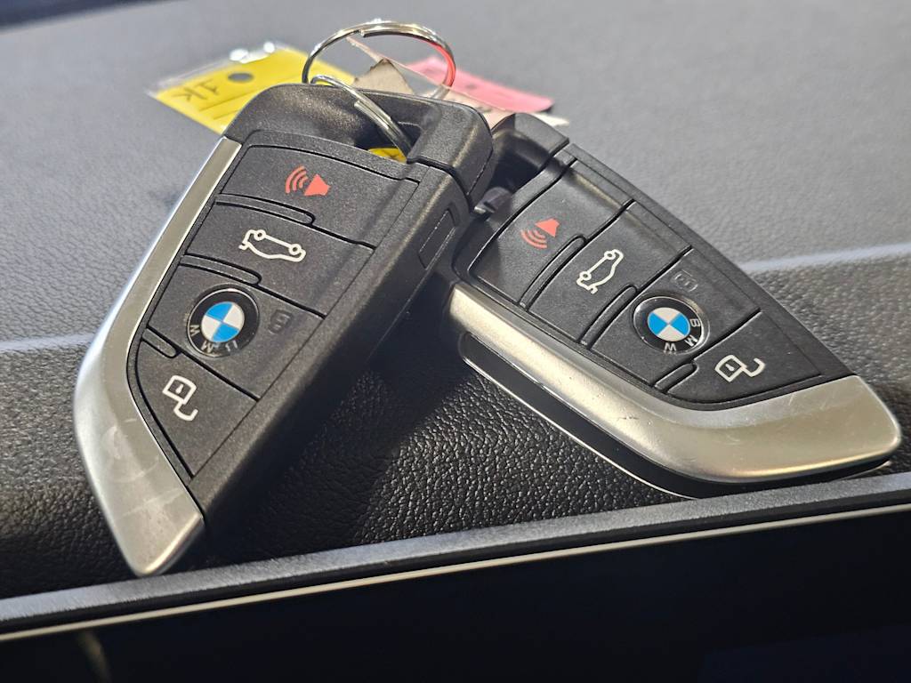 Thumbnail: 2023 BMW i4 - 43