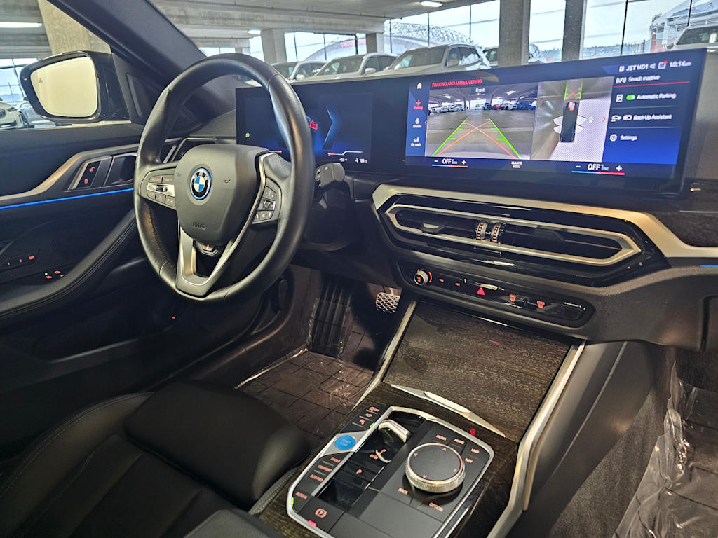 Thumbnail: 2023 BMW i4 - 14