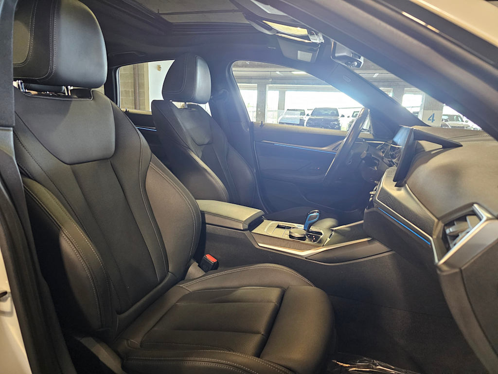 Thumbnail: 2023 BMW i4 - 34