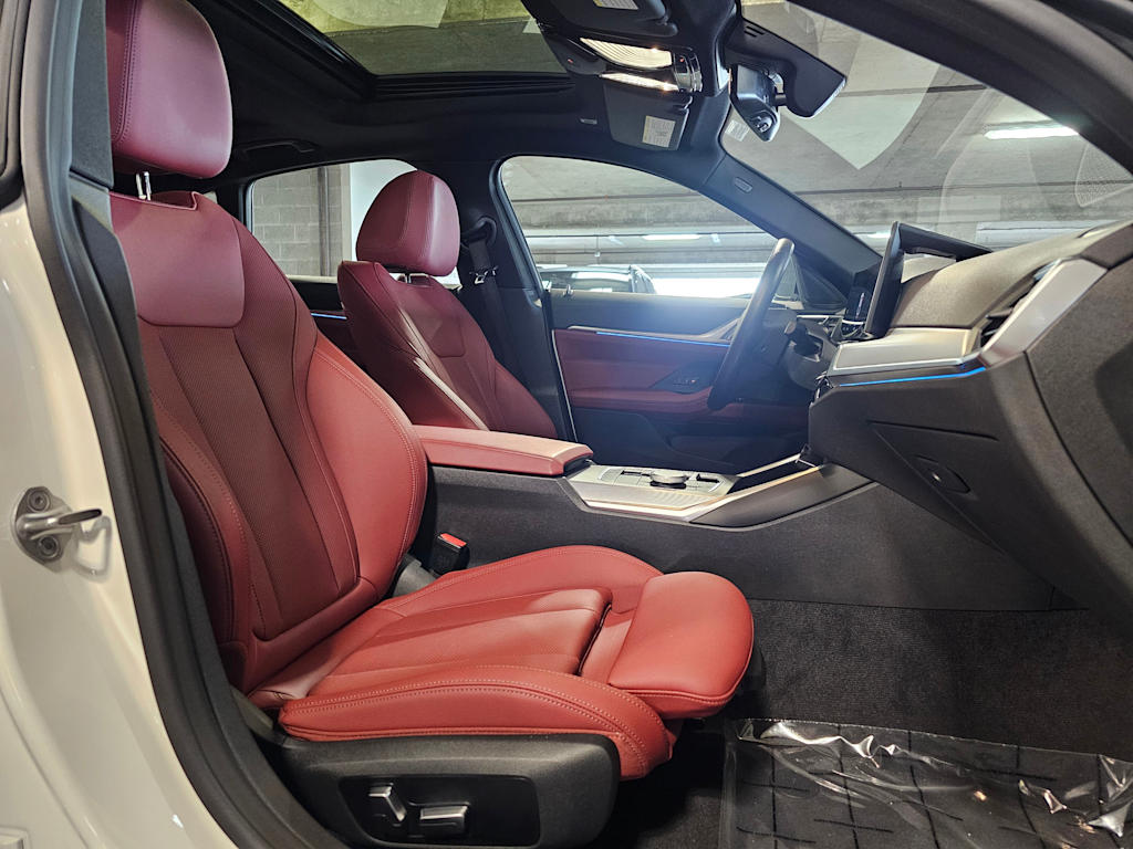 Thumbnail: 2023 BMW i4 - 38