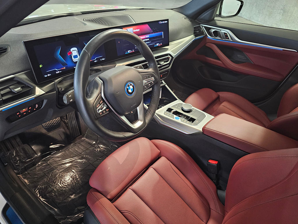 Thumbnail: 2023 BMW i4 - 2
