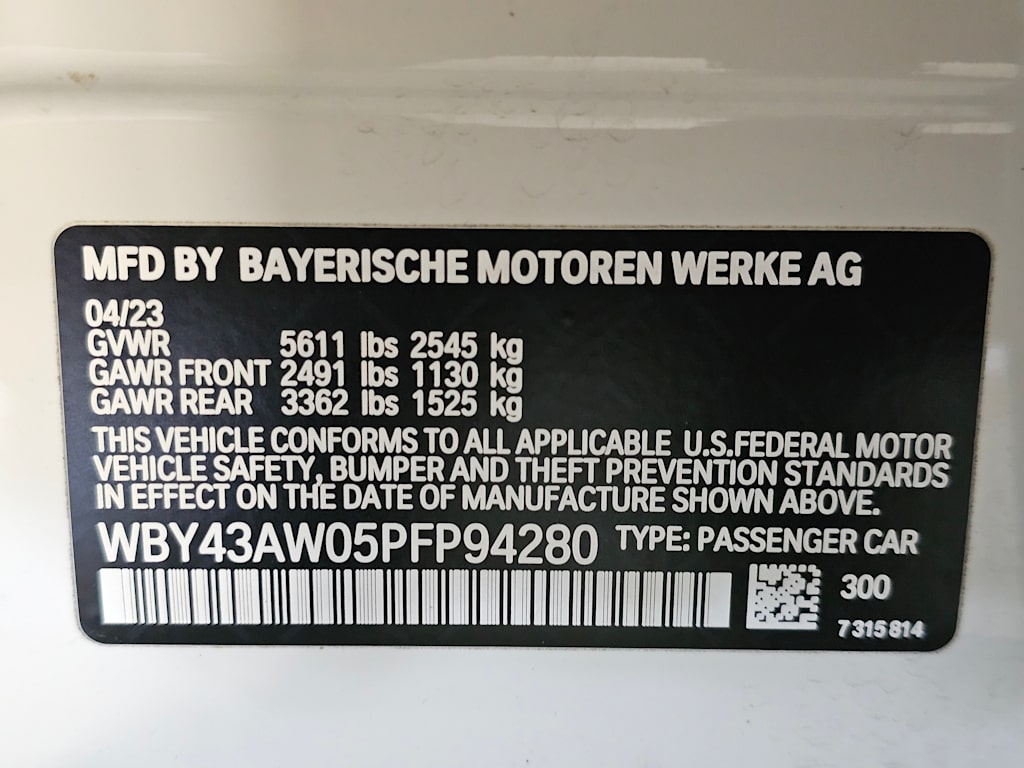 Thumbnail: 2023 BMW i4 - 20
