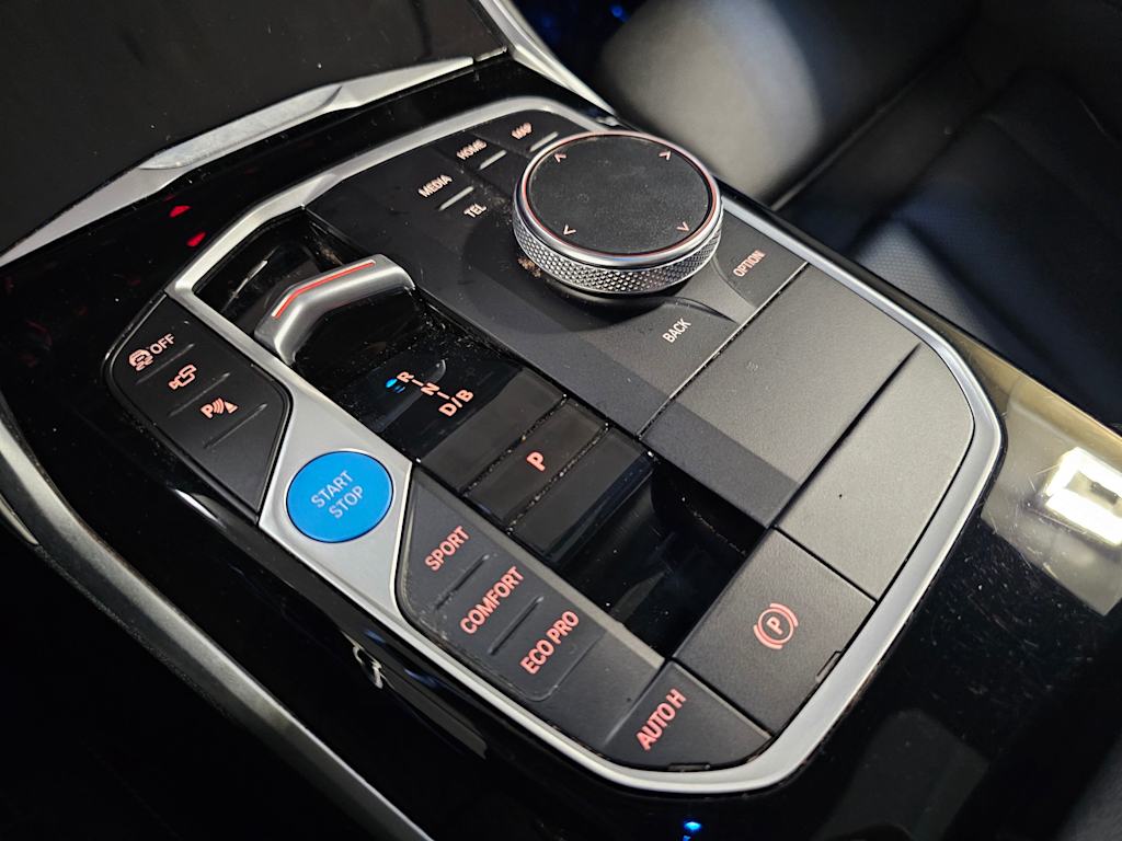 Thumbnail: 2023 BMW i4 - 17