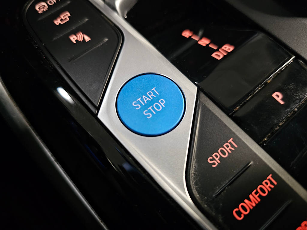 Thumbnail: 2023 BMW i4 - 34