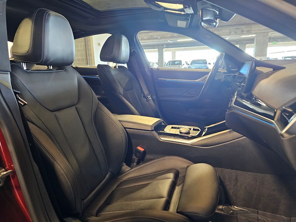 Thumbnail: 2023 BMW i4 - 41