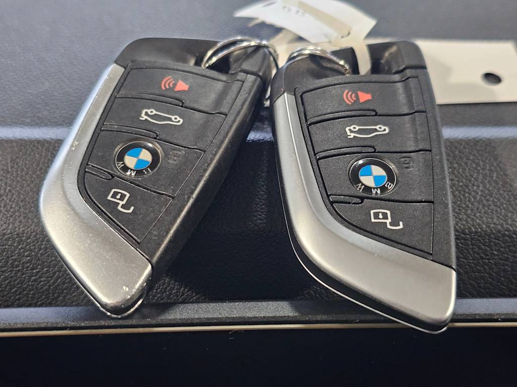 Thumbnail: 2023 BMW i4 - 37