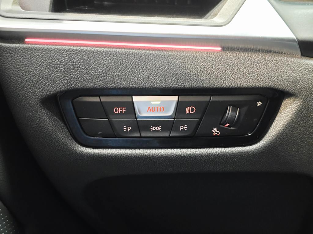 Thumbnail: 2023 BMW i4 - 27