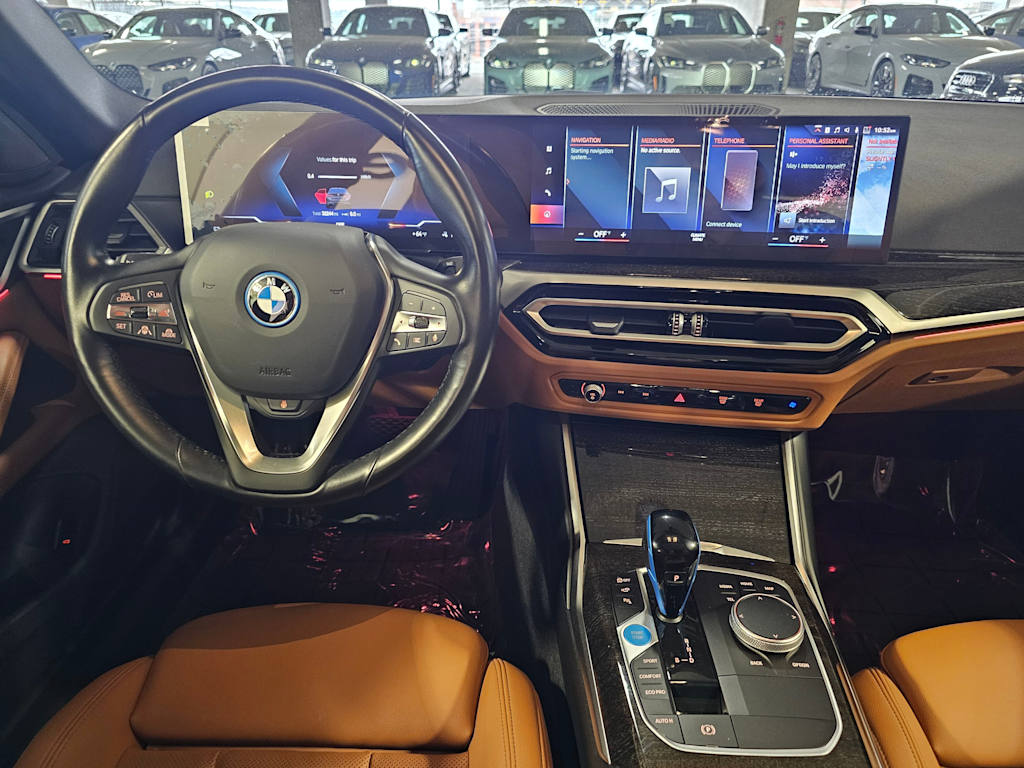 Thumbnail: 2023 BMW i4 - 9
