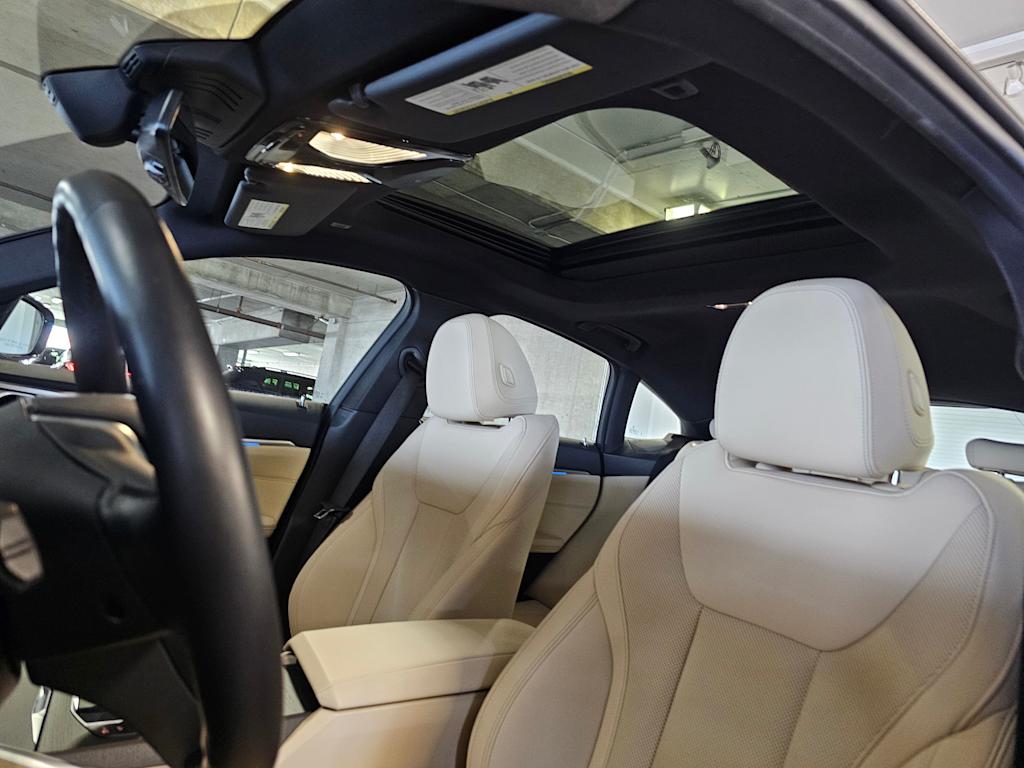 Thumbnail: 2023 BMW i4 - 33