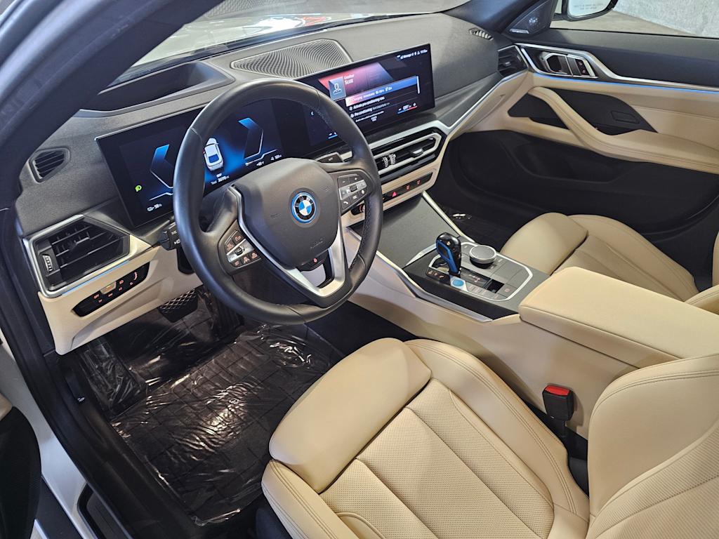 Thumbnail: 2023 BMW i4 - 2
