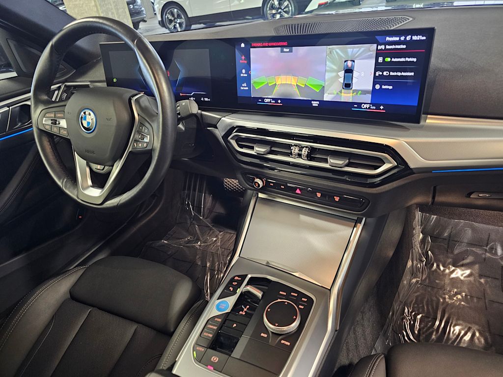 Thumbnail: 2023 BMW i4 - 46