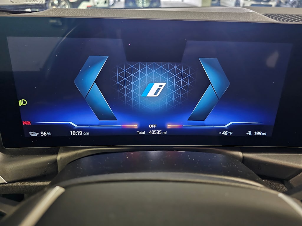 Thumbnail: 2023 BMW i4 - 17