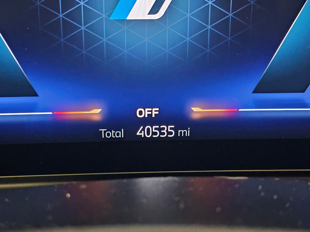 Thumbnail: 2023 BMW i4 - 22