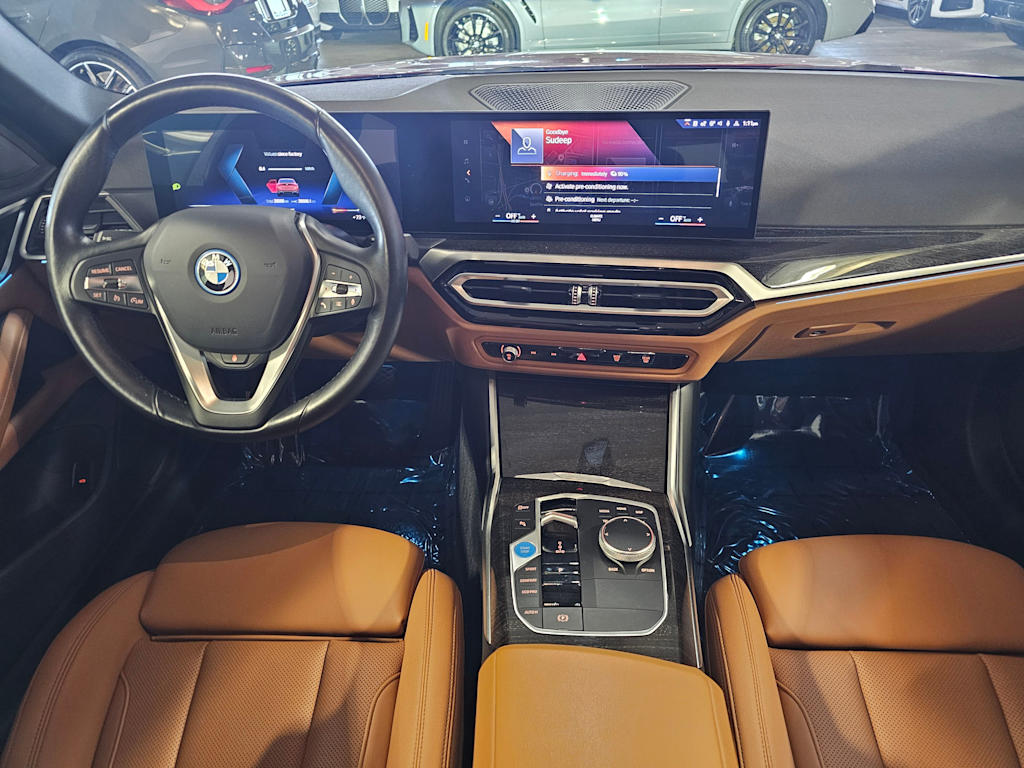 Thumbnail: 2023 BMW i4 - 9