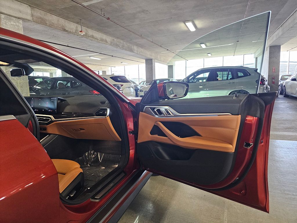 Thumbnail: 2023 BMW i4 - 34