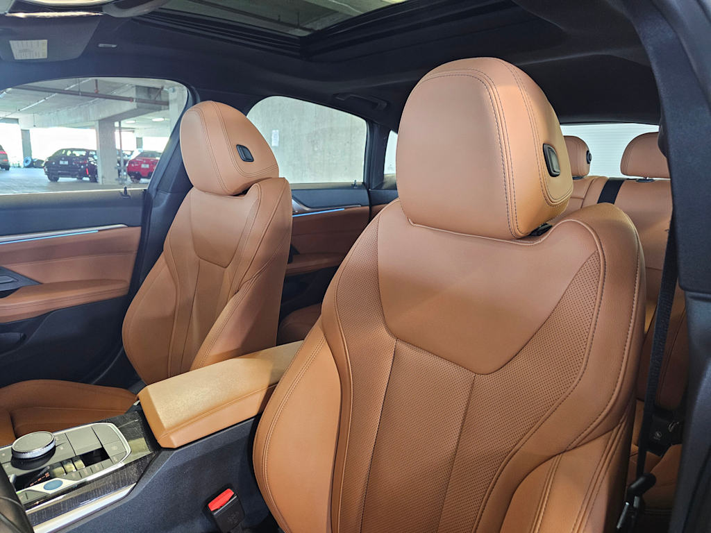 Thumbnail: 2023 BMW i4 - 11