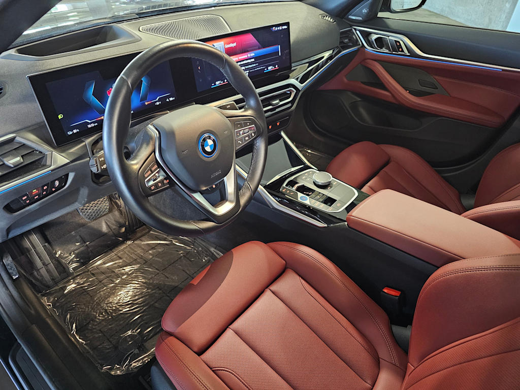 Thumbnail: 2023 BMW i4 - 2