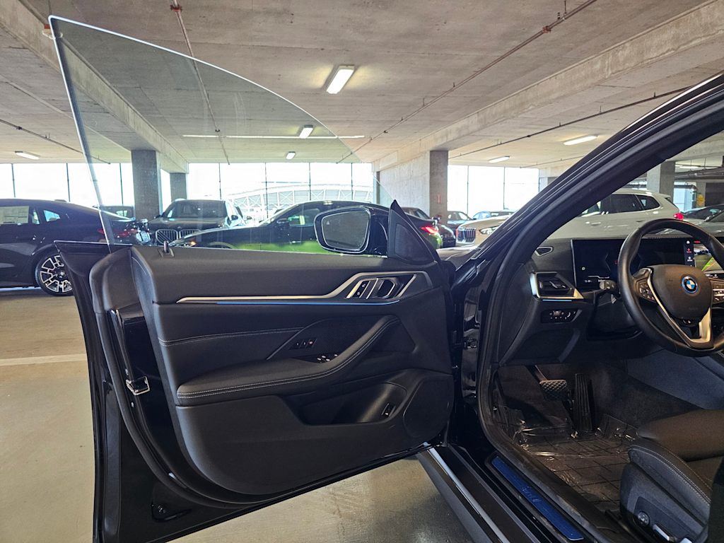 Thumbnail: 2023 BMW i4 - 31